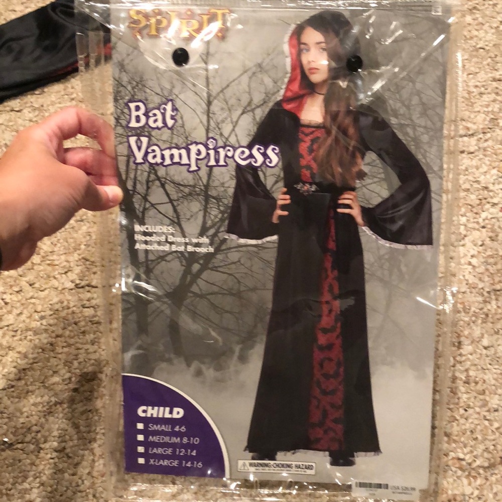 Bar vampiress